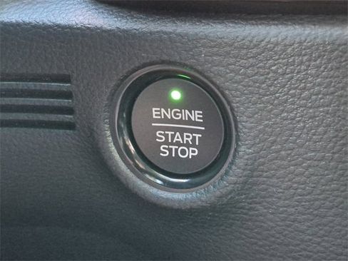 Used 2022 Ford Ranger Lariat w/ Equipment Group 501A High image 35