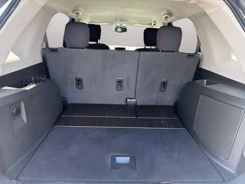 Used 2015 GMC Terrain SLE FWD image 16