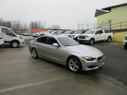 Used 2015 BMW 328i Sedan image 9