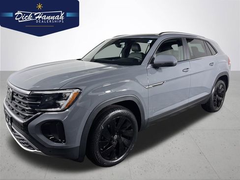 New 2026 Volkswagen Atlas Cross Sport SE image 1