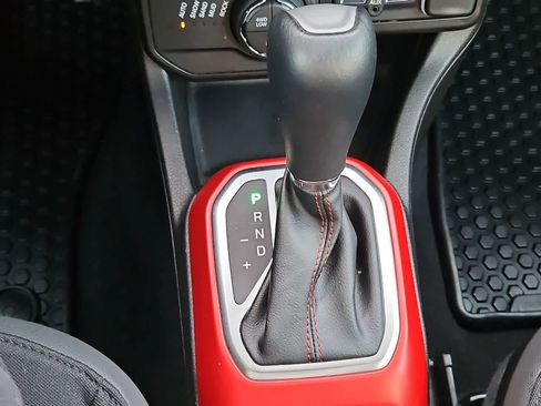 Used 2021 Jeep Renegade Trailhawk w/ Trailer Tow Group image 33