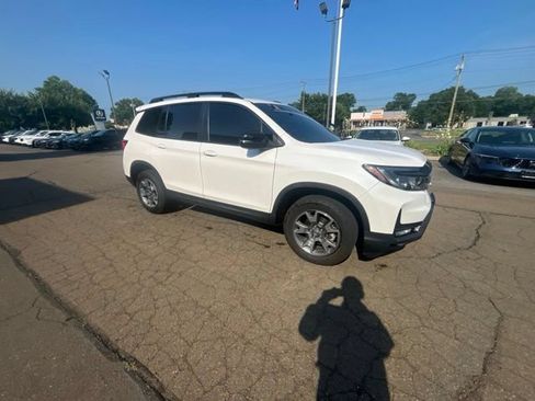 Used 2023 Honda Passport TrailSport image 23