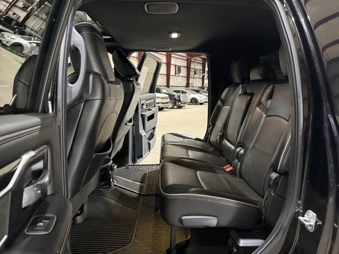 Used 2023 RAM 2500 Laramie w/ Night Edition AWD/4WD image 17