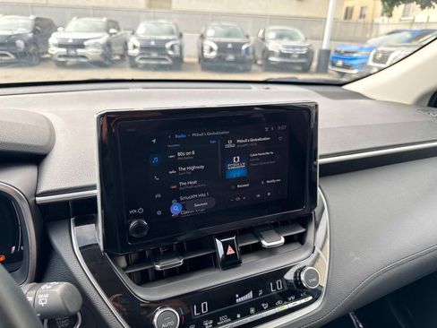 Used 2023 Toyota Corolla Cross XLE image 22