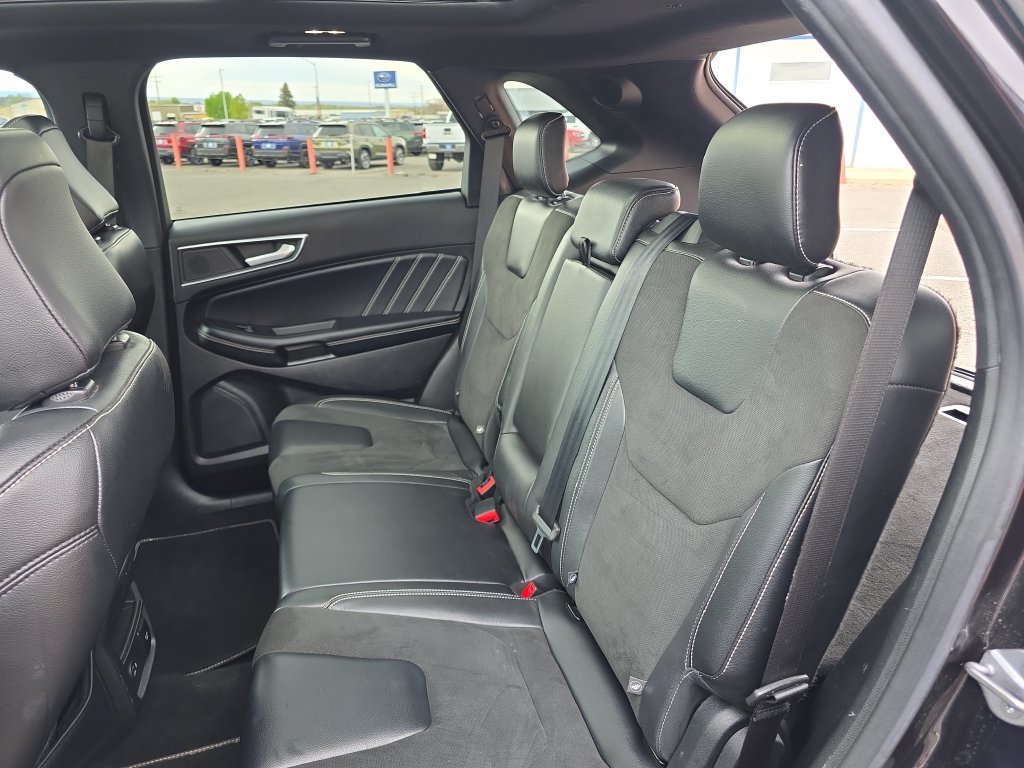 Used 2022 Ford Edge ST w/ Equipment Group 401A AWD/4WD image 26