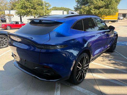 Used 2023 Aston Martin DBX AWD/4WD image 4