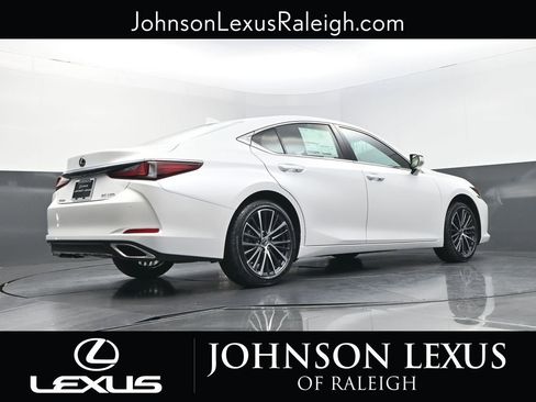 New 2025 Lexus ES 350 w/ Premium Package image 19