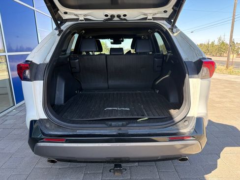 Used 2020 Toyota RAV4 XSE w/ XSE Grade Weather Package AWD/4WD image 9