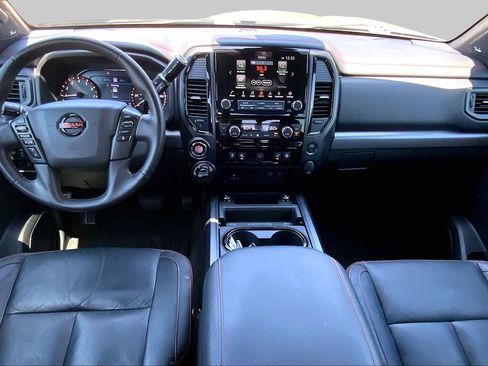 Used 2021 Nissan Titan PRO-4X w/ Pro-4x Convenience Package AWD/4WD image 16