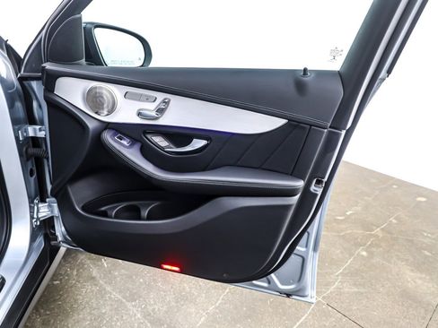 Used 2023 Mercedes-Benz GLC 300 4MATIC Coupe image 25