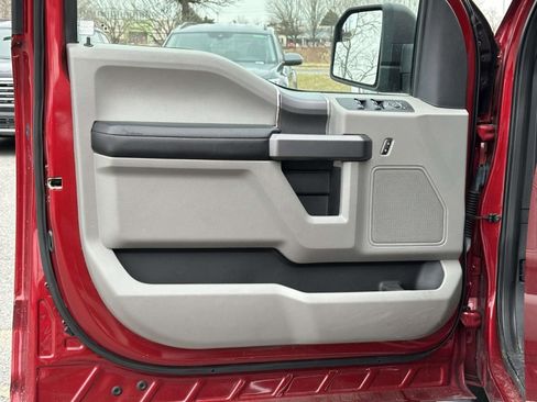 Used 2019 Ford F150 XLT w/ Equipment Group 301A Mid image 8