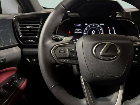 Used 2022 Lexus NX 250 image 15