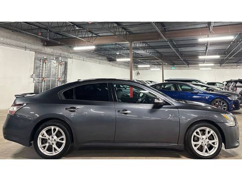 Used 2013 Nissan Maxima 3.5 SV w/ Premium Pkg image 9