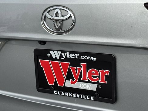 Used 2023 Toyota Highlander L image 43