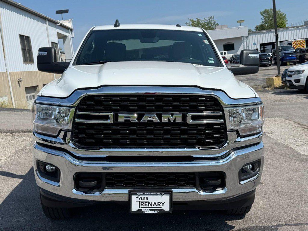 Used 2024 RAM 2500 Big Horn AWD/4WD image 11