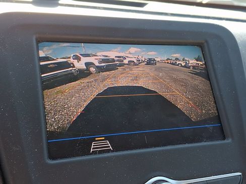 Used 2021 Chevrolet Equinox LT FWD image 19