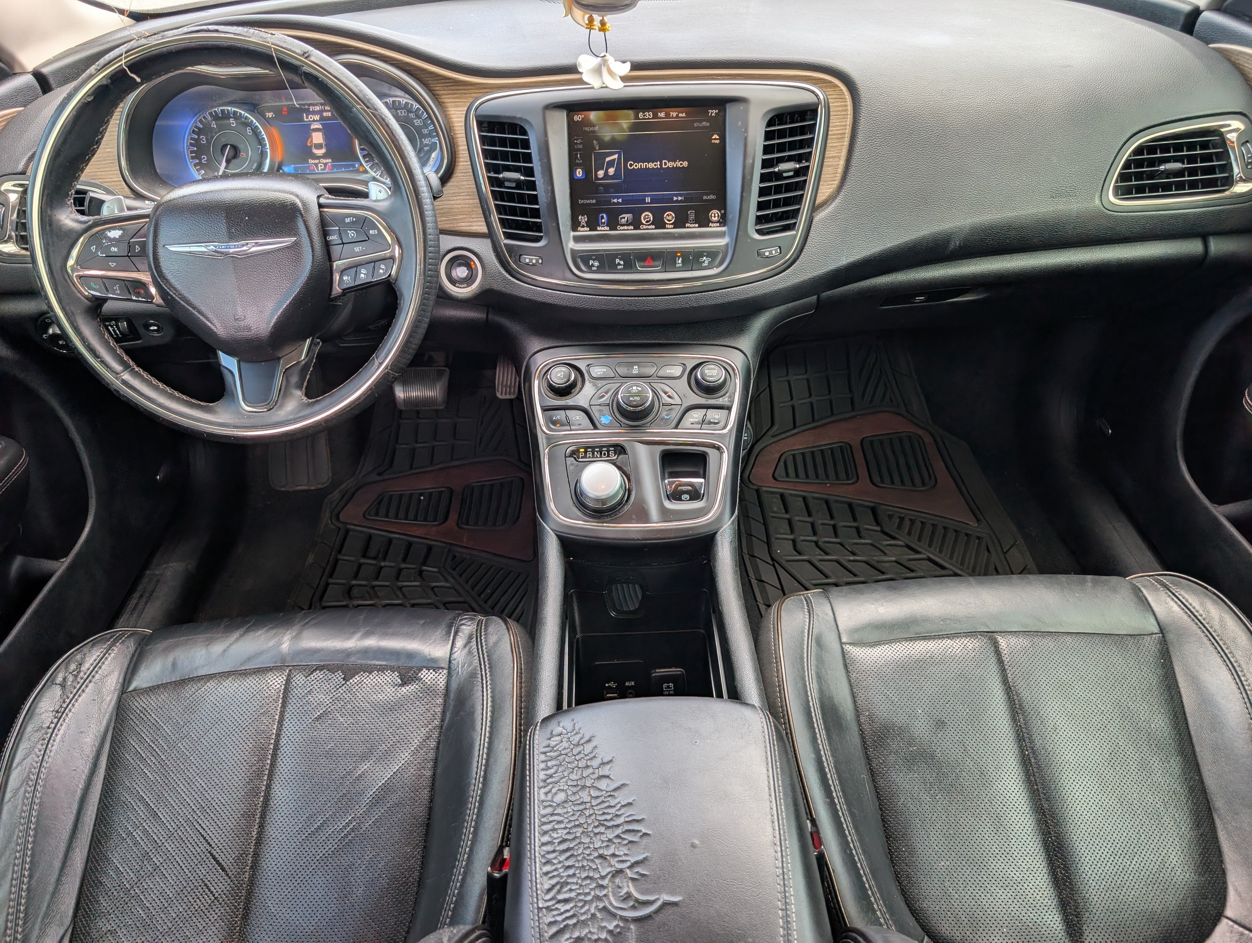 Used 2015 Chrysler 200 C w/ Navigation & Sound Group I FWD image 5