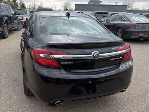 Used 2016 Buick Regal image 3
