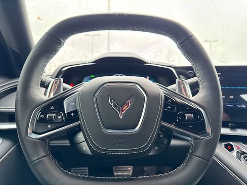 Used 2025 Chevrolet Corvette Stingray Coupe w/ 1LT image 13