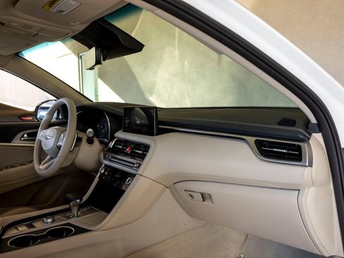 Used 2026 Genesis G70 2.5T Prestige RWD image 29