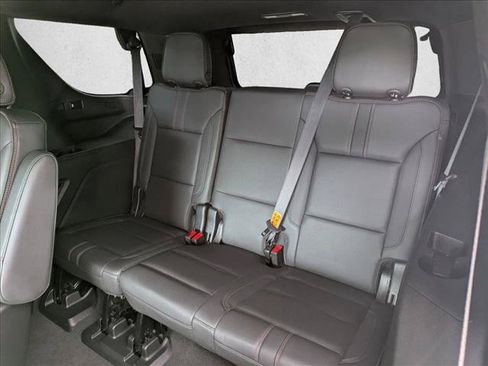 Used 2022 Chevrolet Tahoe RST w/ Luxury Package AWD/4WD image 21