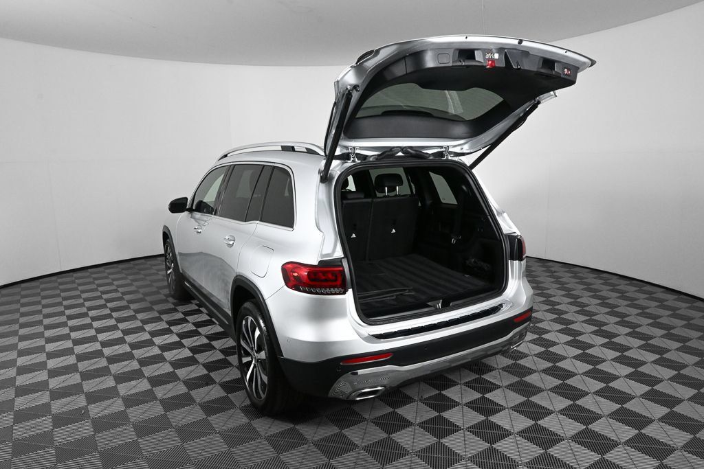 Certified 2023 Mercedes-Benz GLB 250 4MATIC image 32