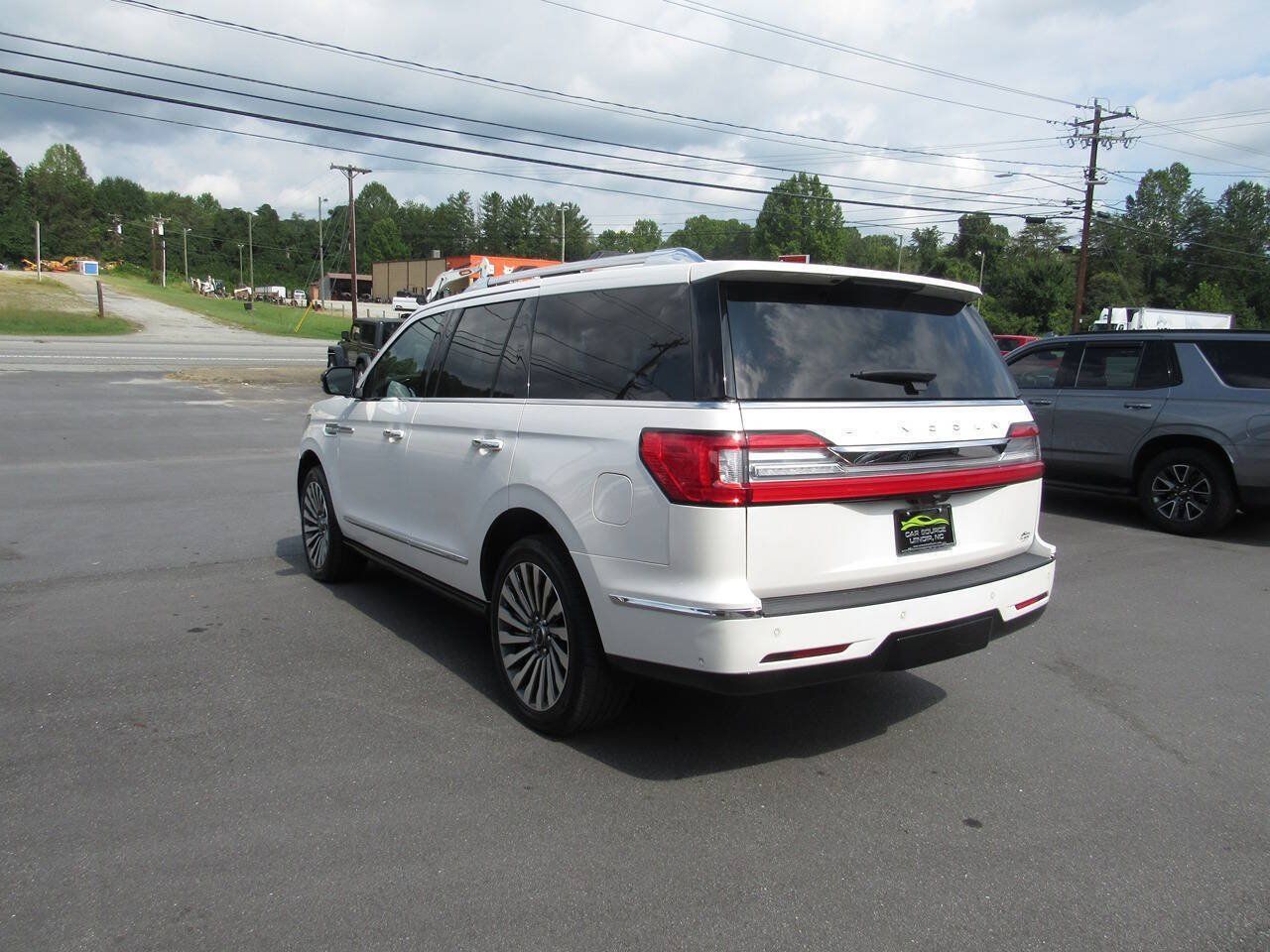 Used 2019 Lincoln Navigator Reserve w/ Cargo Package AWD/4WD image 6