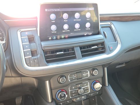 Used 2021 Chevrolet Tahoe LT image 21