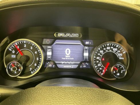 Used 2023 RAM 1500 Laramie AWD/4WD image 15