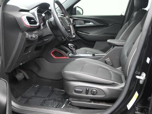 Used 2023 Chevrolet TrailBlazer RS FWD image 11