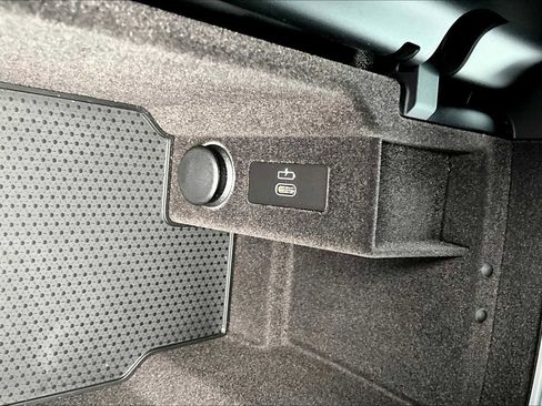 Used 2024 BMW 840i Gran Coupe w/ Driving Assistance Package image 35