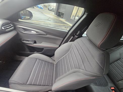 Used 2024 Dodge Hornet GT w/ GT Blacktop Package image 38