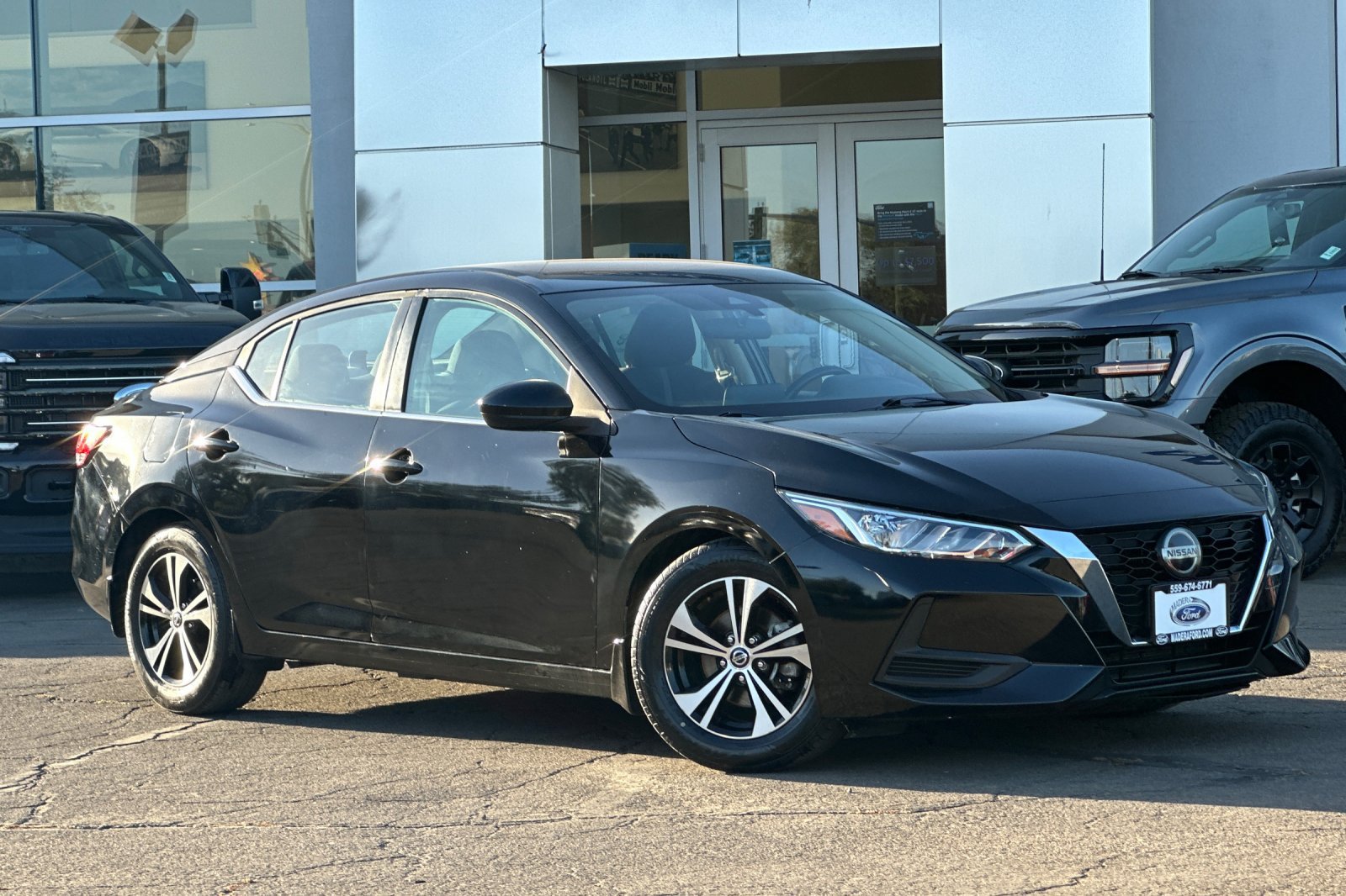 Used 2023 Nissan Sentra SV w/ All-Weather Package FWD image 2