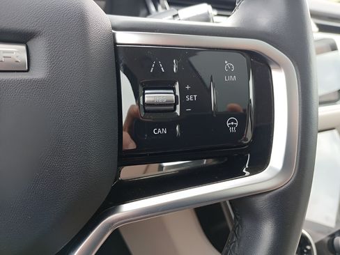 Used 2022 Land Rover Range Rover Velar S AWD/4WD image 21