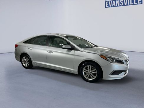 Used 2016 Hyundai Sonata SE FWD image 3