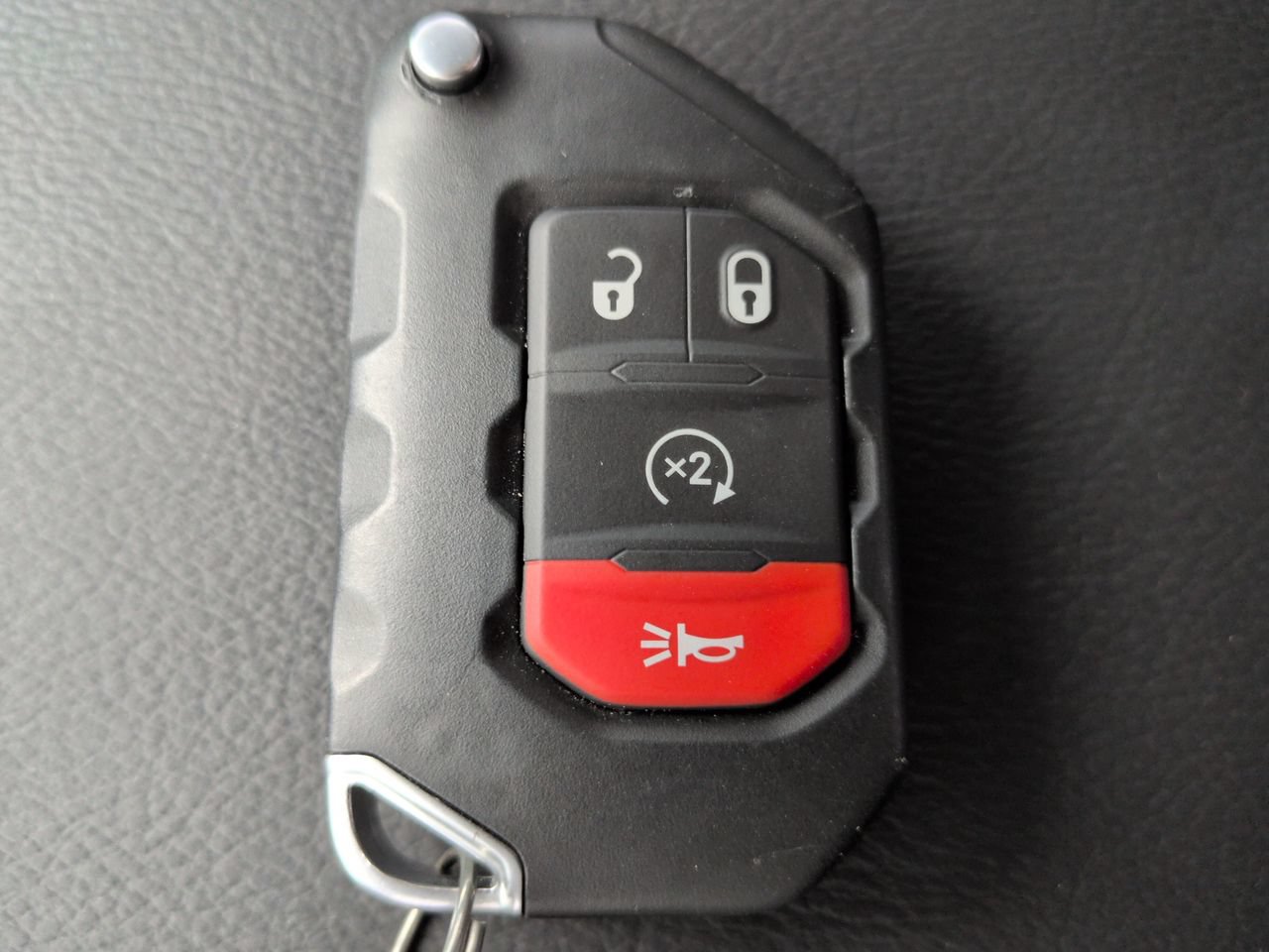 Used 2025 Jeep Gladiator Sport AWD/4WD image 31