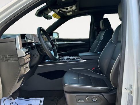 Used 2025 Cadillac Escalade Sport w/ LPO, ONYX Package AWD/4WD image 8