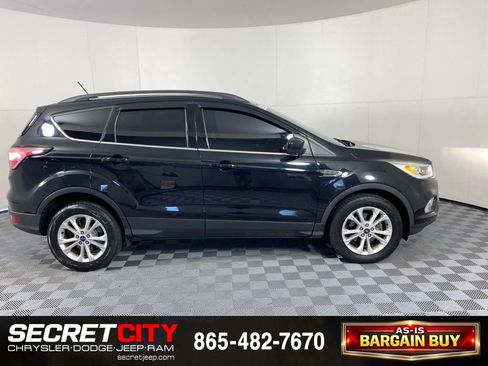 Used 2018 Ford Escape SEL FWD image 8