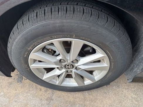 Used 2025 Toyota Camry LE image 2