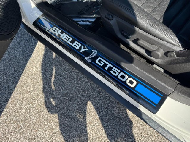 Used 2007 Ford Mustang Shelby GT500 RWD image 17