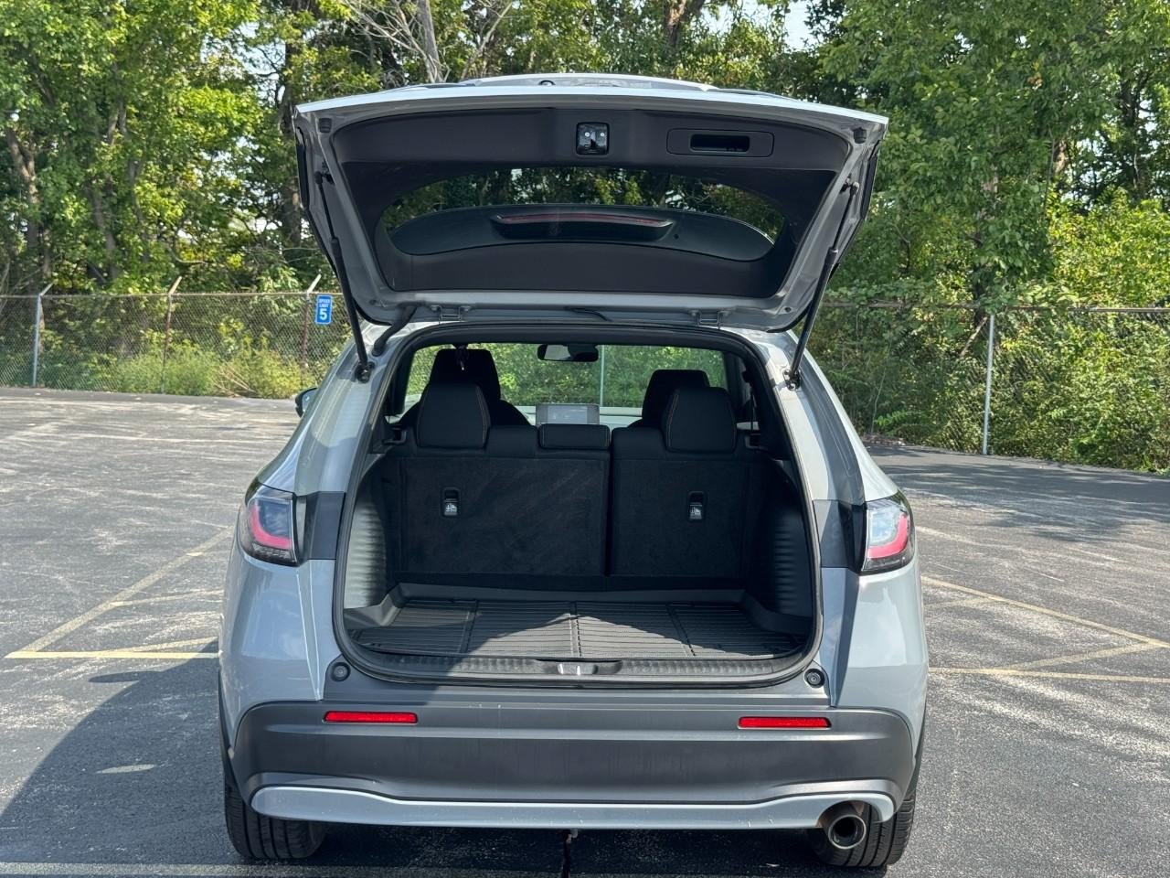 Certified 2023 Honda HR-V Sport image 6
