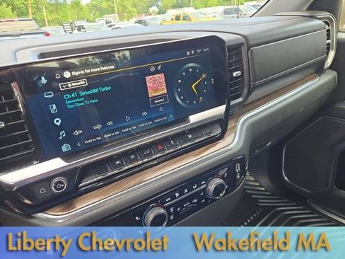 Used 2023 Chevrolet Silverado 1500 LT AWD/4WD image 14