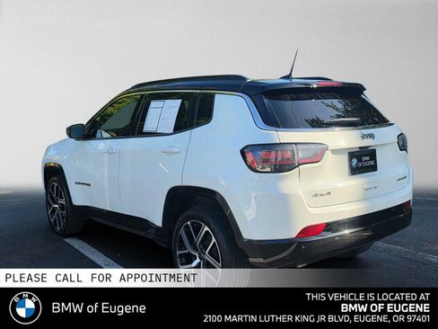 Used 2025 Jeep Compass Limited w/ Elite Group AWD/4WD image 5