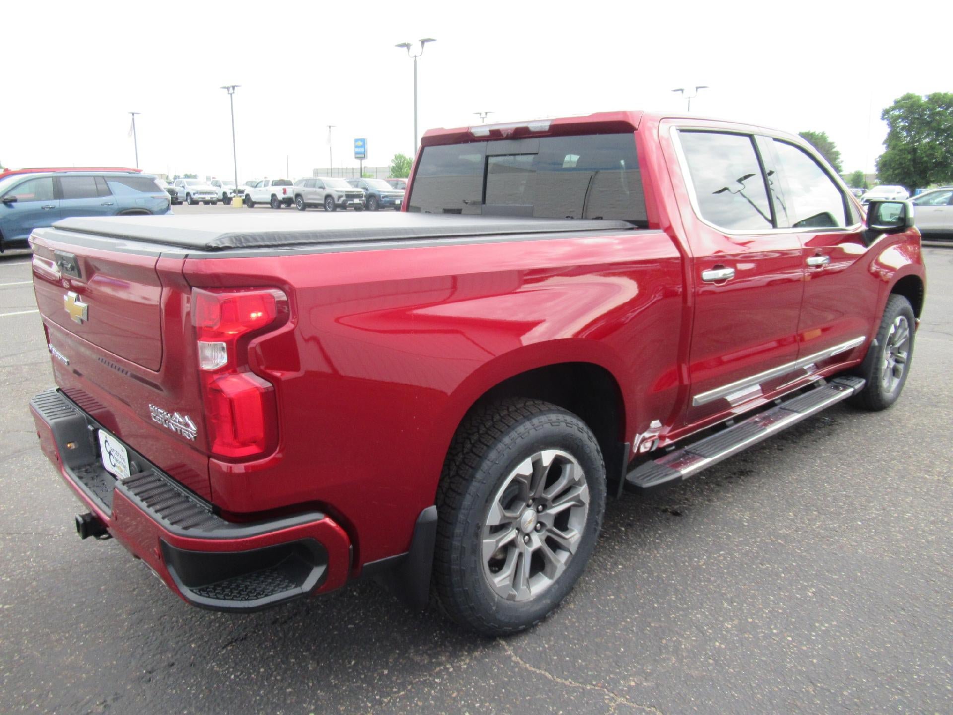 Certified 2023 Chevrolet Silverado 1500 High Country w/ Technology Package AWD/4WD image 5