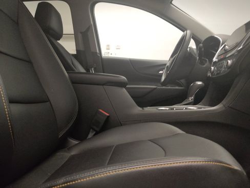 Used 2021 Chevrolet Equinox Premier FWD image 21