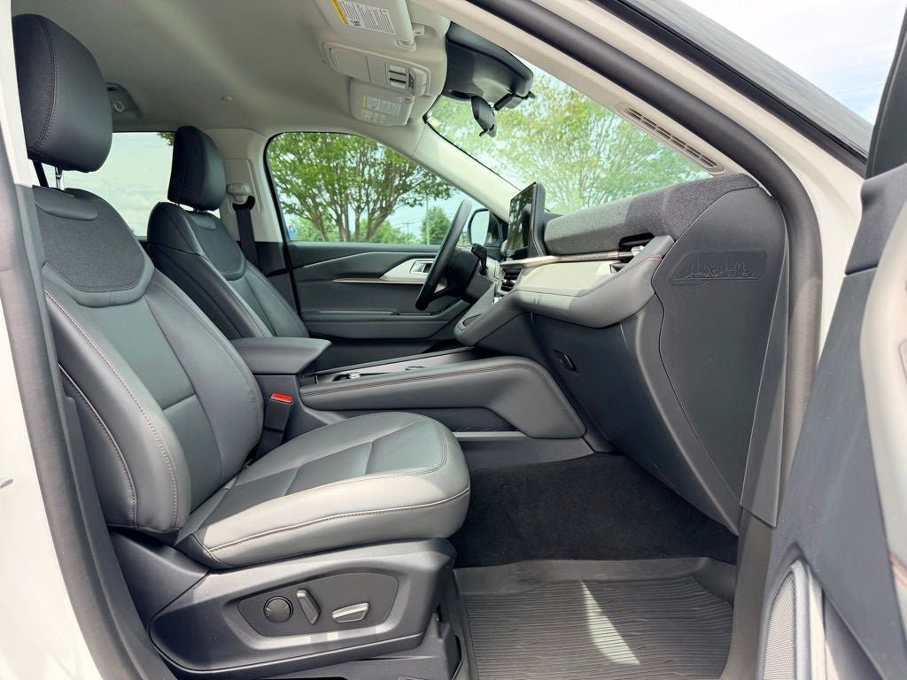 New 2026 Ford Explorer Active w/ Active Comfort Package RWD image 10