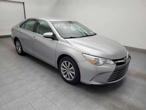 Used 2016 Toyota Camry XLE FWD image 11