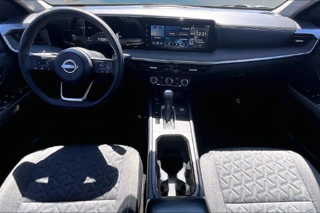 Certified 2025 Nissan Kicks SV FWD image 7