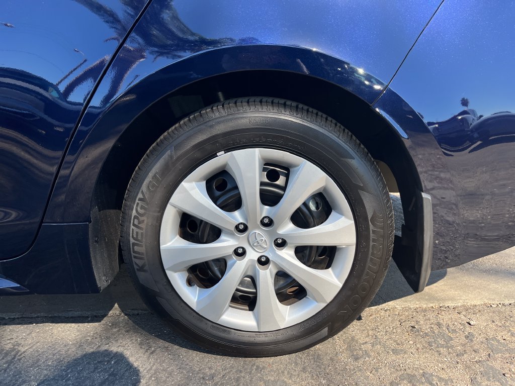 Used 2024 Toyota Corolla LE FWD image 30
