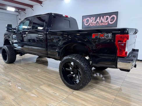 Used 2017 Ford F250 Lariat w/ Lariat Ultimate Package image 8